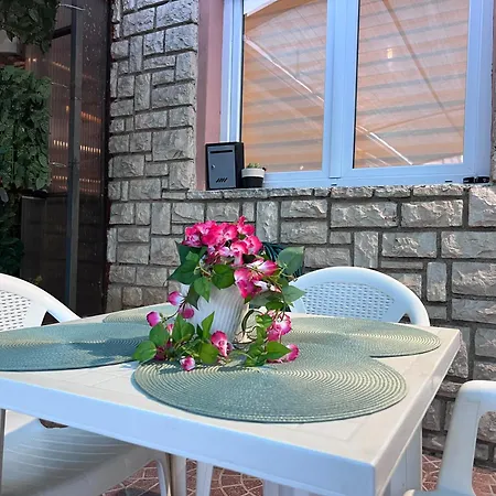 Rose Πανσιόν 3*