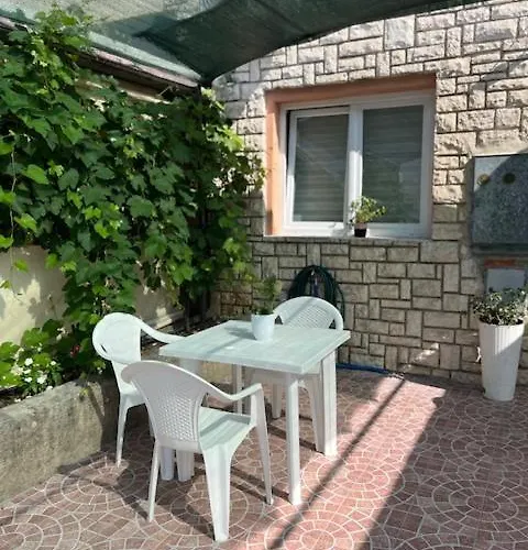 Maison d'hôtes Naomi 3*