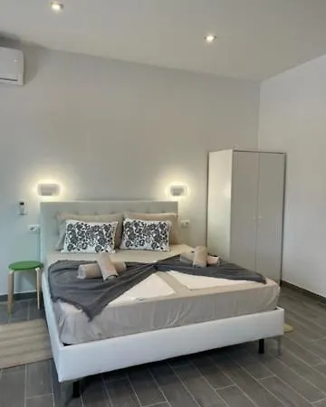 Rooms Rose