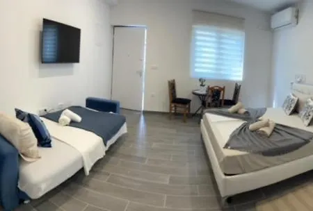 Rooms Rose 招待所 波雷奇