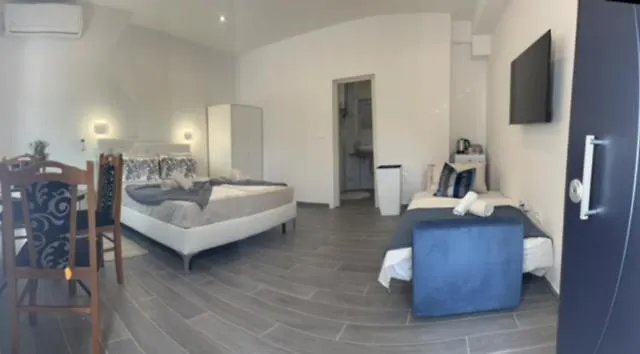 Naomi 게스트하우스